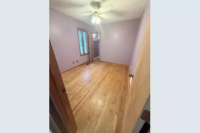 5710 N Karlov Avenue, Chicago, IL 60646 - Photo 10