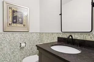 52 White Oak Cir, Saint Charles, IL 60174 - Photo 10