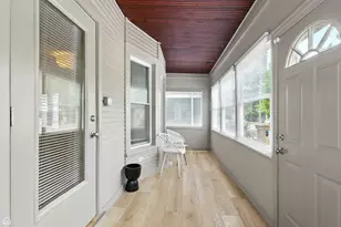 1024 S Ridgeland Ave, Oak Park, IL 60304 - Photo 2