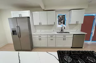 916 E 168th St, South Holland, IL 60473 - Photo 14