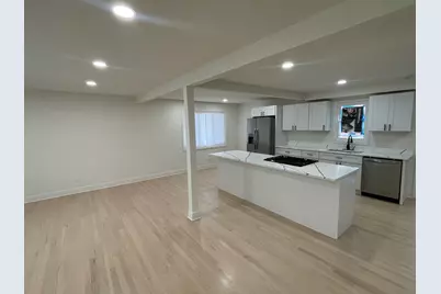 916 E 168th Street, South Holland, IL 60473 - Photo 6