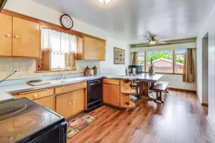 15722 Ellis Ave, Dolton, IL 60419 - Photo 8