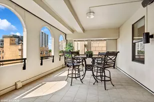 1155 N Dearborn St, Chicago, IL 60610 - Photo 8