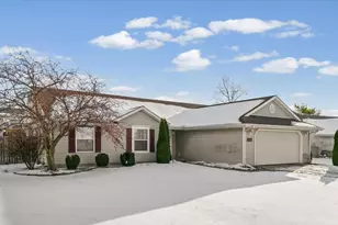 606 N Cedar Dr, Saint John, IL 61873 - Photo 4