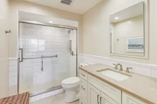 2000 Chestnut Ave, Glenview, IL 60025 - Photo 10