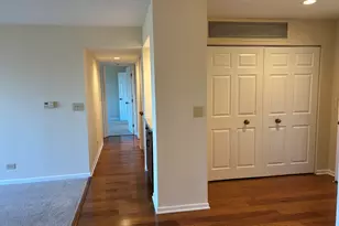 2000 Chestnut Ave, Glenview, IL 60025 - Photo 8