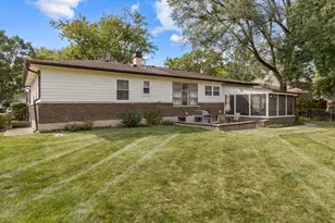 243 N Richards Dr, Palatine, IL 60074 - Photo 20