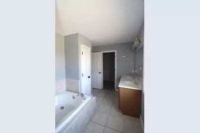 901 Brighton Street, Mackinaw, IL 61755 - Photo 18