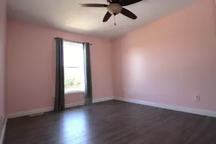 901 Brighton St, Mackinaw, IL 61755 - Photo 10