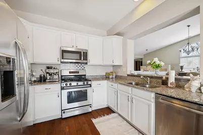 2750 Langley Circle, Glenview, IL 60026 - Photo 4