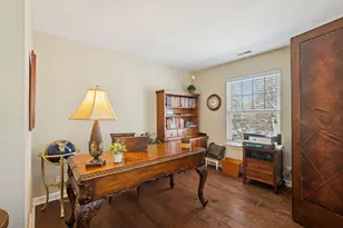 2750 Langley Cir, Glenview, IL 60026 - Photo 16