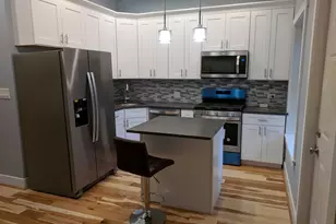 6328 N Magnolia Ave, Chicago, IL 60660 - Photo 2