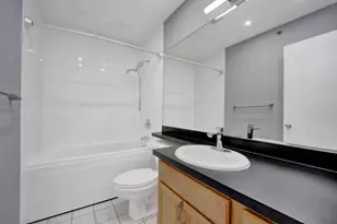 500 S Clinton St, Chicago, IL 60607 - Photo 12