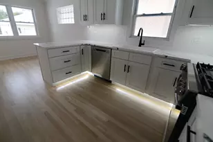 324 Parkside Ave, Itasca, IL 60143 - Photo 4