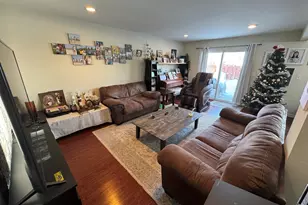 [Address not provided], Buffalo Grove, IL 60089 - Photo 2