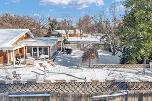 22 Greencroft Dr, Champaign, IL 61821 - Photo 76