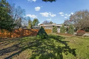 22 Greencroft Dr, Champaign, IL 61821 - Photo 64