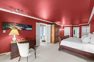 22 Greencroft Dr, Champaign, IL 61821 - Photo 8