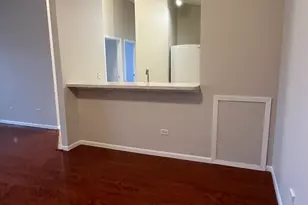 1127 Silverstone Dr, Carpentersville, IL 60110 - Photo 4