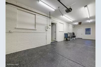 6207 N Hiawatha Avenue, Chicago, IL 60646 - Photo 20