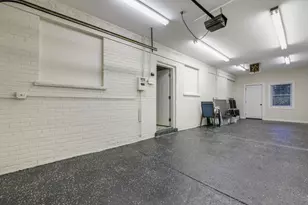 6207 N Hiawatha Ave, Chicago, IL 60646 - Photo 20