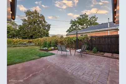 6207 N Hiawatha Avenue, Chicago, IL 60646 - Photo 22