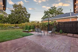 6207 N Hiawatha Ave, Chicago, IL 60646 - Photo 22