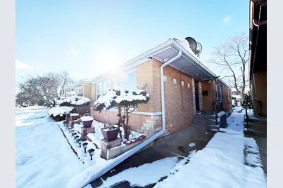 5910 N Kimball Avenue, Chicago, IL 60659 - Photo 4