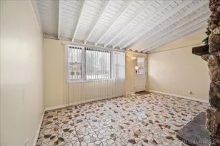 1009 Assell Ave, Aurora, IL 60505 - Photo 6