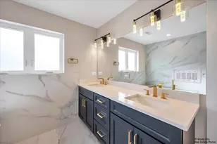 7715 W Balmoral Ave, Chicago, IL 60656 - Photo 24