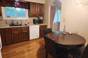 406 Assembly Dr, Bolingbrook, IL 60440 - Photo 8