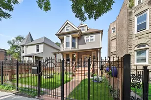 5850 S Indiana Ave, Chicago, IL 60637 - Photo 1