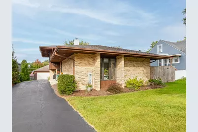 4940 Cornell Avenue, Downers Grove, IL 60515 - Photo 1