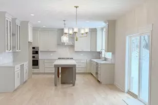 16446 W Cottonwood Dr, Lockport, IL 60441 - Photo 6