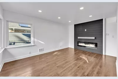 7817 S Kenton Avenue, Chicago, IL 60652 - Photo 4