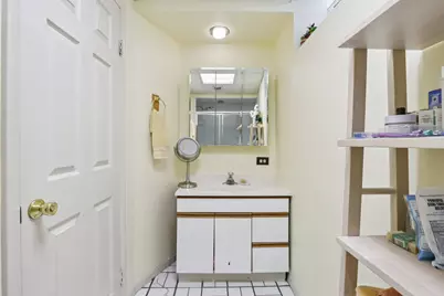 2300 Bellaire Court, Des Plaines, IL 60016 - Photo 24