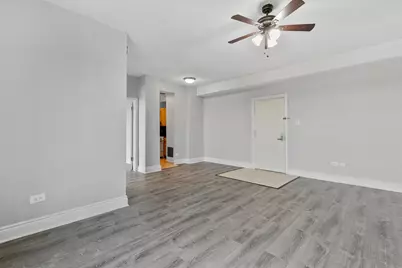 4520 N Clarendon Avenue #502, Chicago, IL 60640 - Photo 4