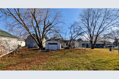 523 S Lott Boulevard, Gibson City, IL 60936 - Photo 10