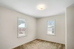 347 Cass St, Crete, IL 60417 - Photo 6