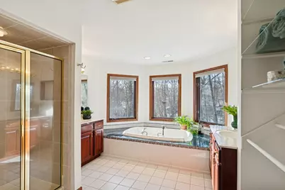 600 Crosswind Lane, Lindenhurst, IL 60046 - Photo 16