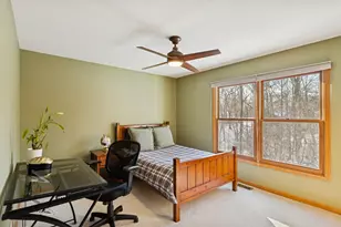 600 Crosswind Ln, Lindenhurst, IL 60046 - Photo 14