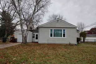 2615 Brendenwood Rd, Rockford, IL 61107 - Photo 2