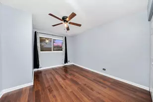 3056 Kingston Ct, Streamwood, IL 60107 - Photo 10