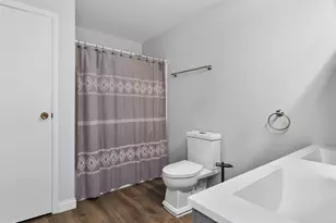 105 W Oak St, Coal City, IL 60416 - Photo 16