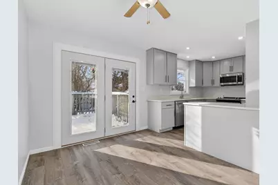 105 W Oak Street, Coal City, IL 60416 - Photo 6