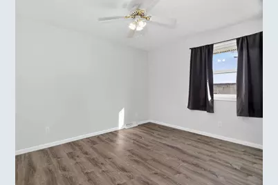 105 W Oak Street, Coal City, IL 60416 - Photo 16