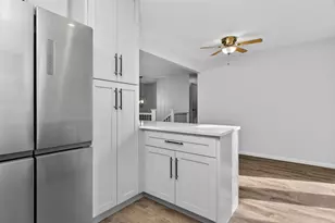 105 W Oak St, Coal City, IL 60416 - Photo 12