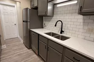 569 Somerset Ln, Crystal Lake, IL 60014 - Photo 8