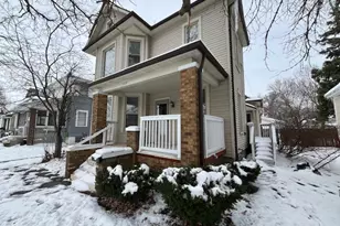 212 W Washington St, Streator, IL 61364 - Photo 2