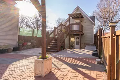 10800 S Buffalo Avenue, Chicago, IL 60617 - Photo 2